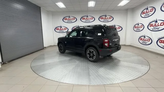 New 2026 Shadow Black Ford Outer Banks image 9