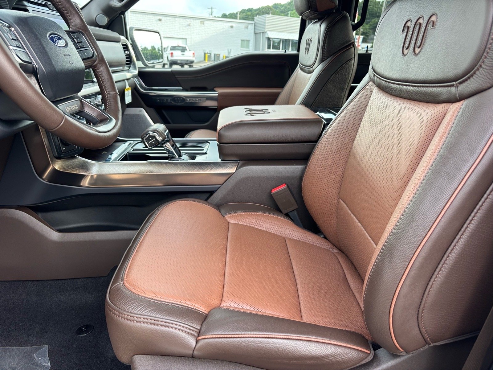 New 2026 Star White Metallic Tri-Coat Ford King Ranch® image 9