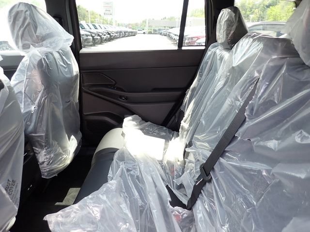 New 2026 Sting-Gray Clear-Coat Exterior Paint Jeep Limited image 13