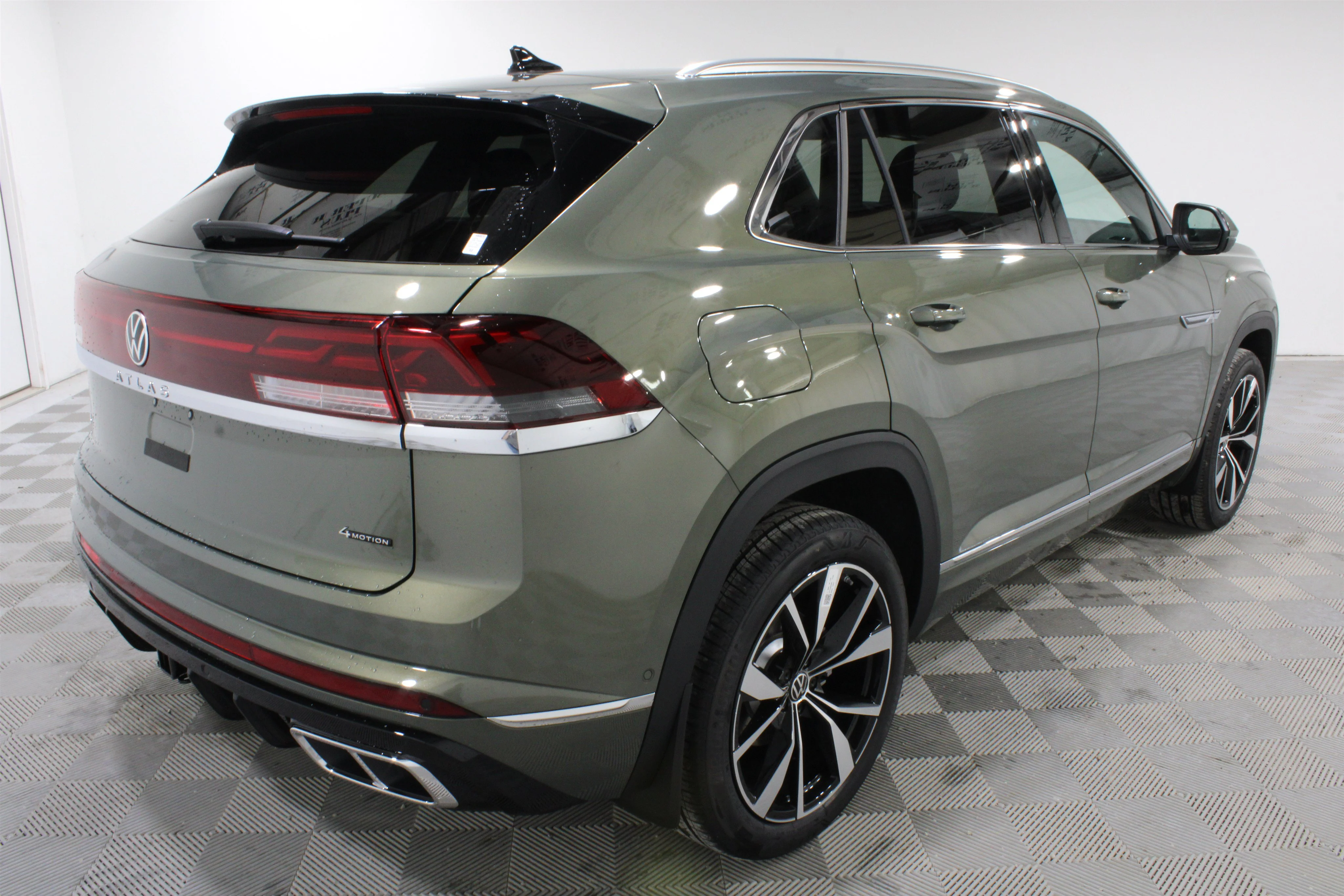 New 2026 Avocado Green Pearl Volkswagen 2.0T SEL Premium R-Line image 26