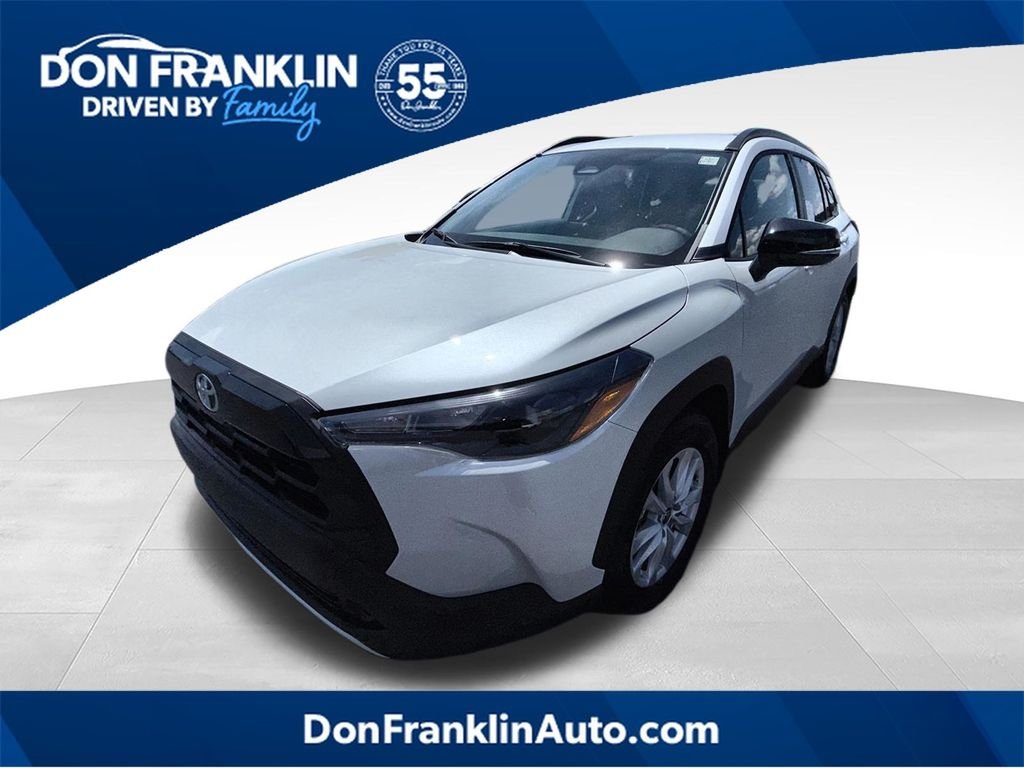 2026 Toyota Corolla Cross  LE