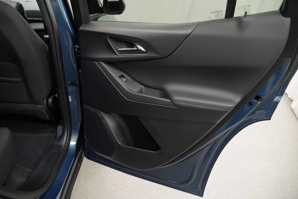 New 2027 Lakeshore Blue Metallic Chevrolet AWD LT image 24