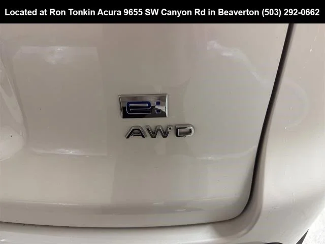 Used 2024 Snowfall Pearl Honda EX image 12