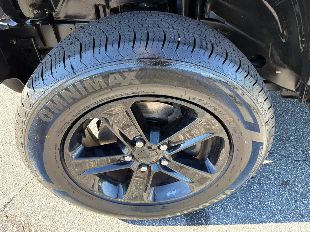 Used 2020 Black Jeep Unlimited Sahara Altitude image 11