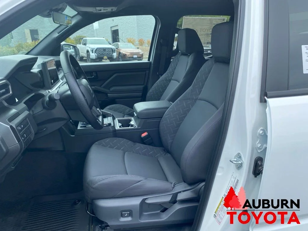 2026 Toyota Tacoma SR5 - Photo 23
