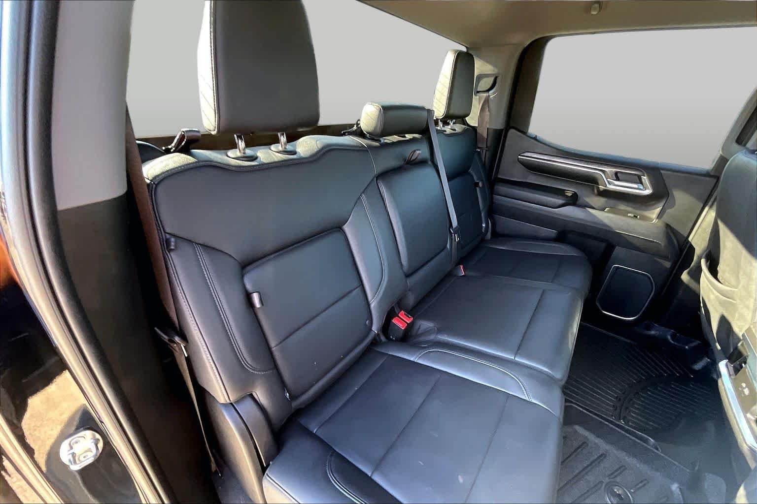 2024 Chevrolet Silverado 1500 LTZ - Photo 19