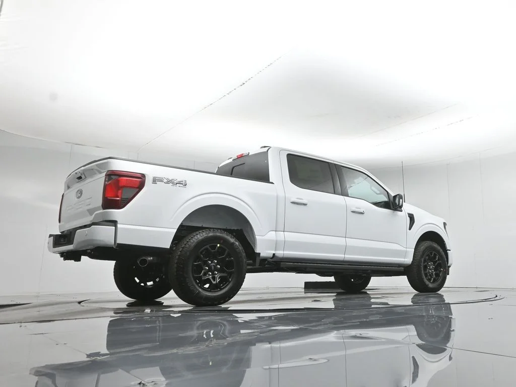 New 2026 Oxford White Ford XLT image 50