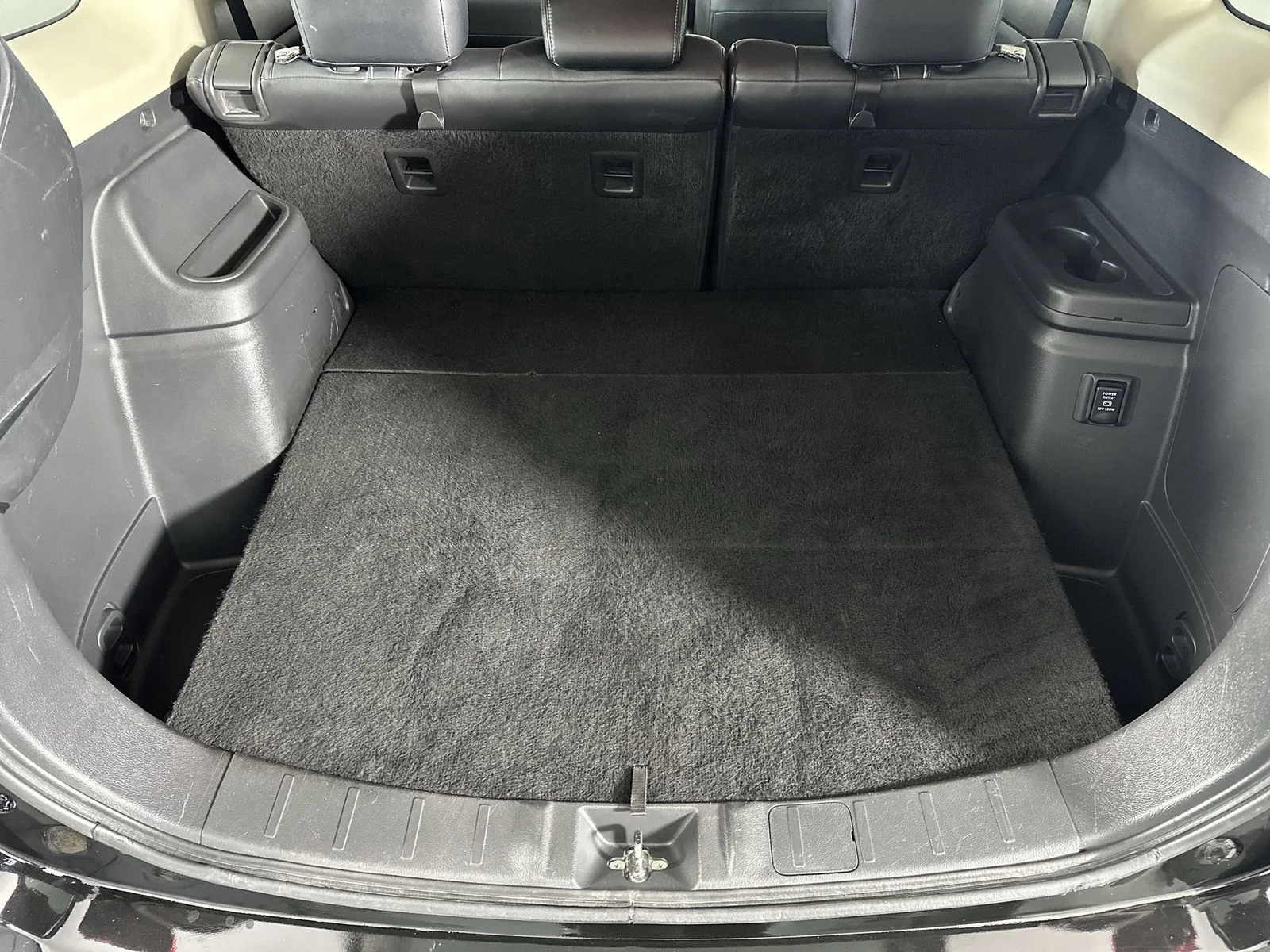 Used 2018 Black Mitsubishi SEL image 25