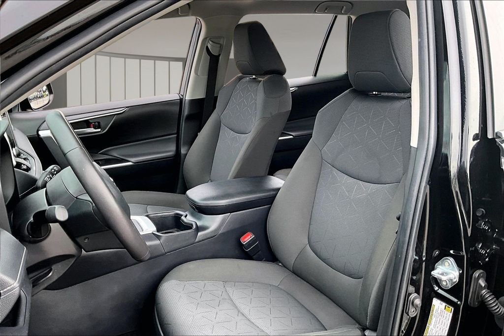 Used 2025 Black Toyota XLE image 26