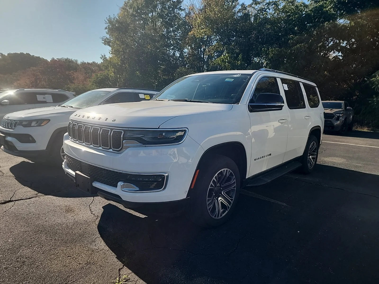 Used 2023 Bright White Clearcoat Jeep Base image 3