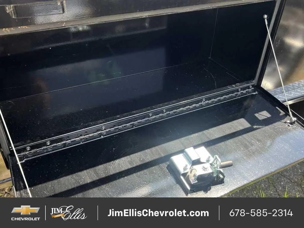 New 2024 Summit White Chevrolet Work Truck image 9