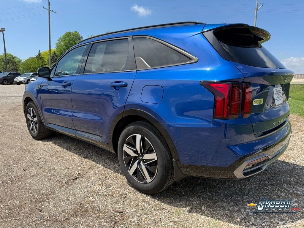 Used 2022 Blue Kia S image 5