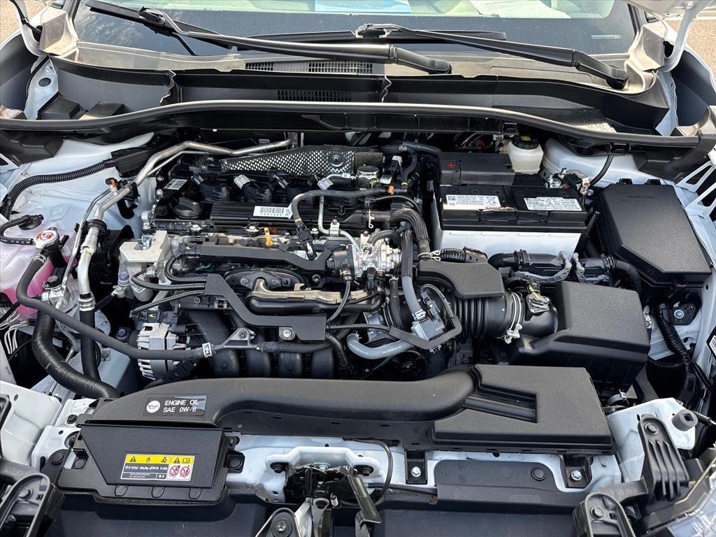 Used 2026 Wind Chill Pearl Toyota XLE image 28