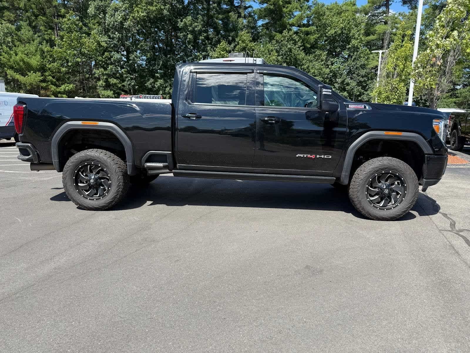 Used 2022 Onyx Black GMC AT4 image 5