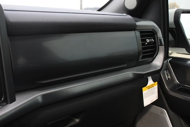 New 2026 Star White Metallic Tri-Coat Ford Lariat image 20