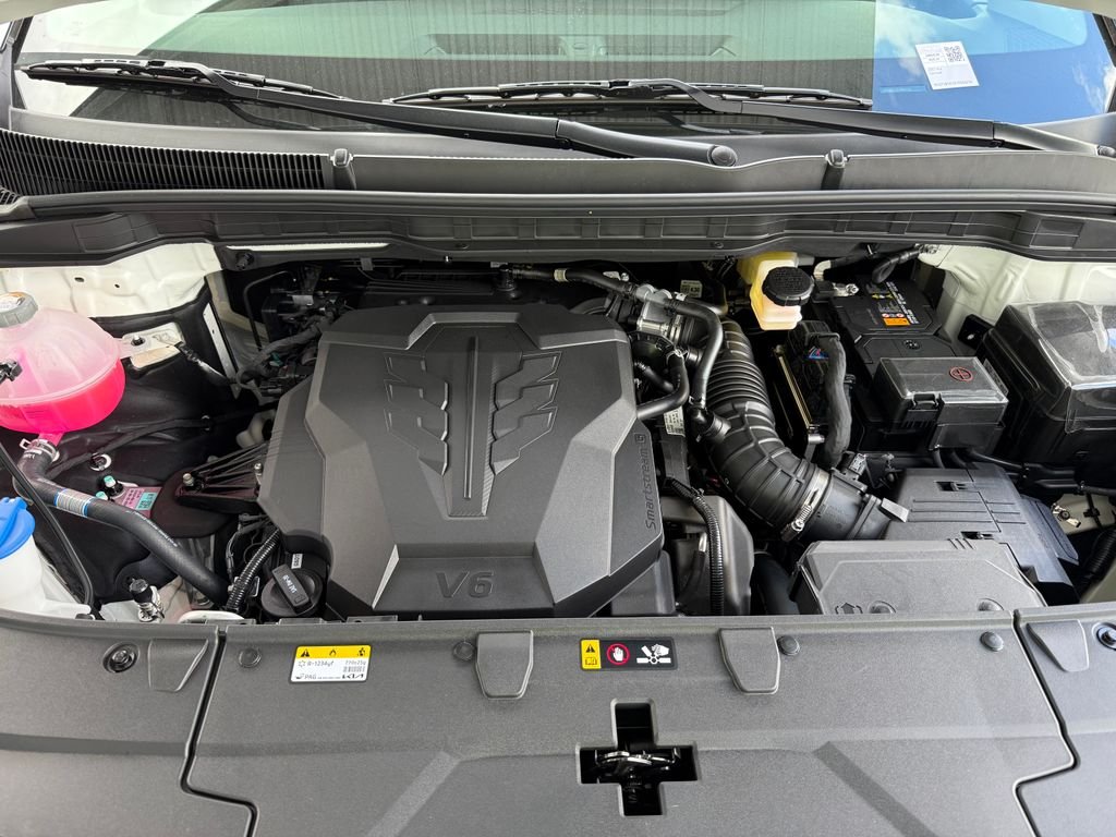 New 2027 Snow White Pearl Kia LXS image 11