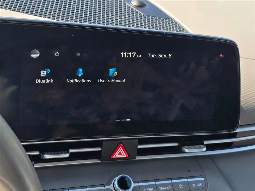 Used 2023 Blue Hyundai SEL image 21