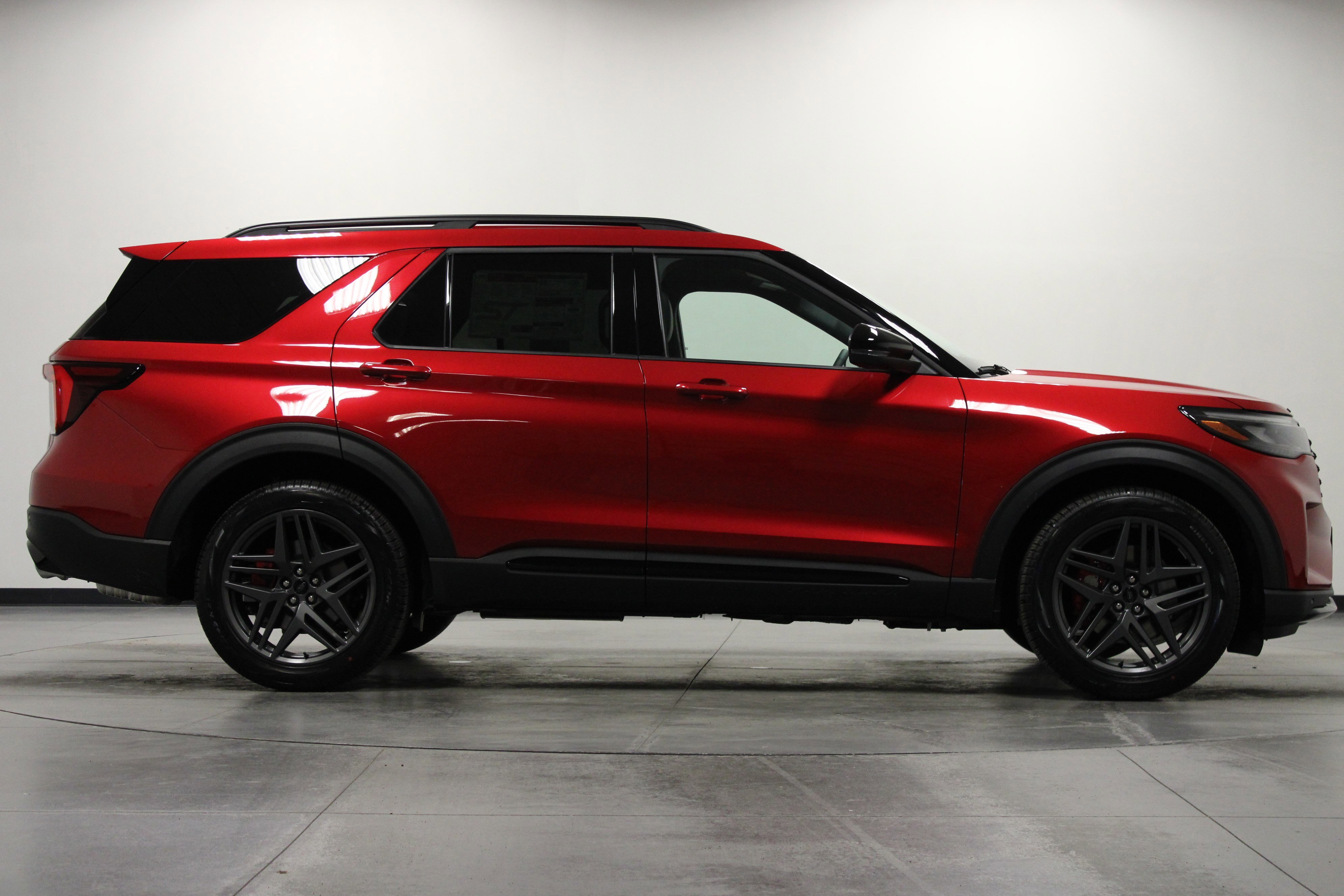 New 2026 Rapid Red Metallic Tinted Clearcoat Ford ST image 3