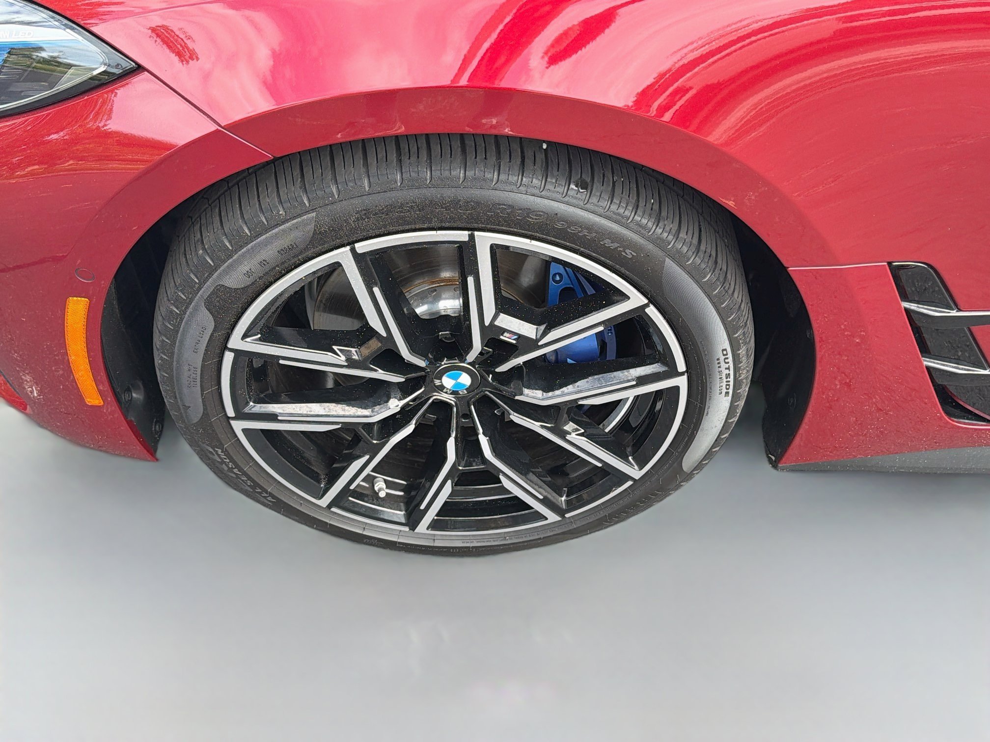 Used 2025 Vegas Red Metallic BMW M440i xDrive image 43
