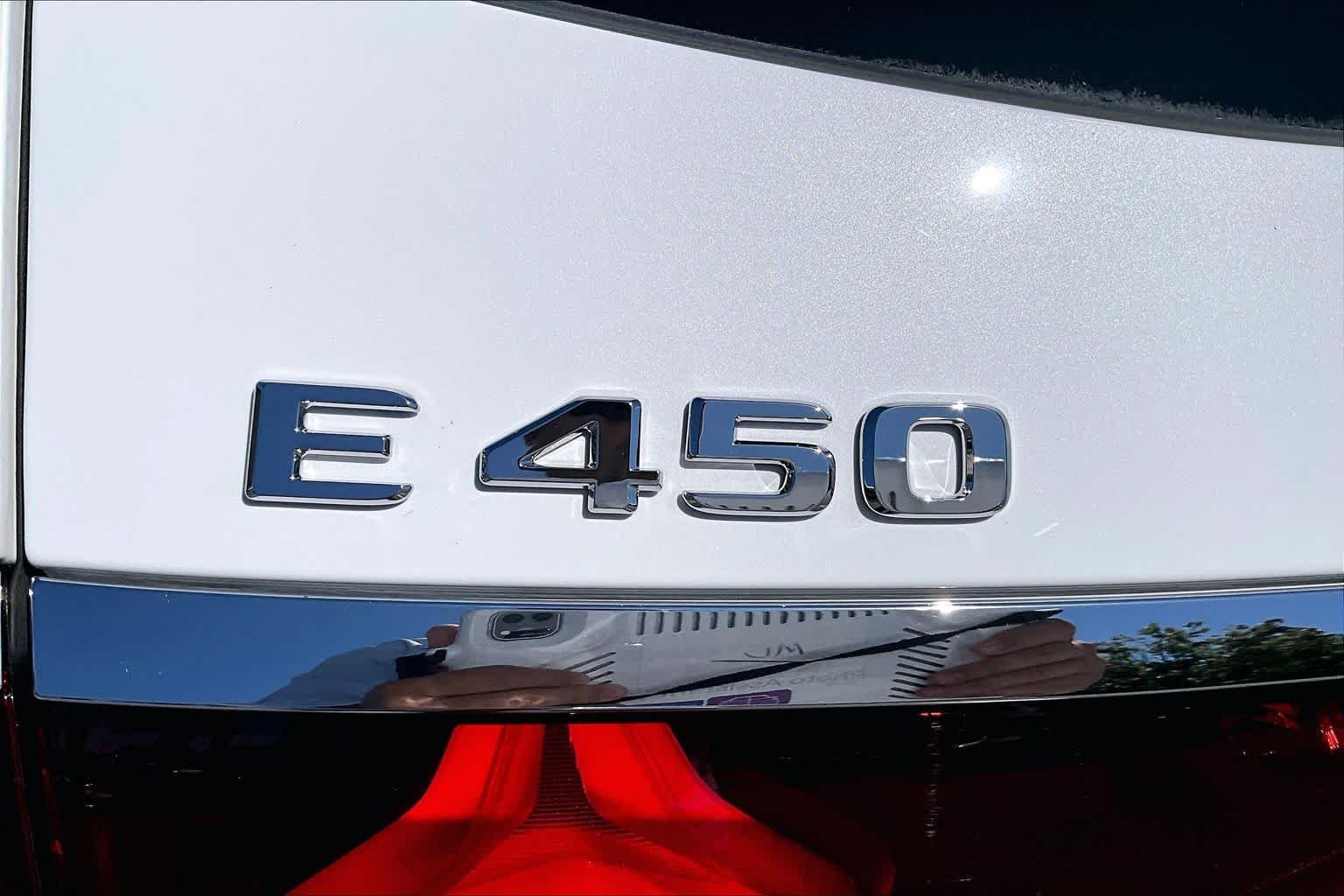 Used 2026 MANUFAKTUR Moonlight White Metallic Mercedes-Benz E 450 image 30