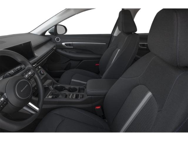 New 2027 Aero Silver Hyundai SE image 8