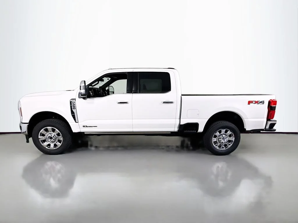 New 2026 Star White Metallic Tri-Coat Ford F-250® King Ranch® image 4