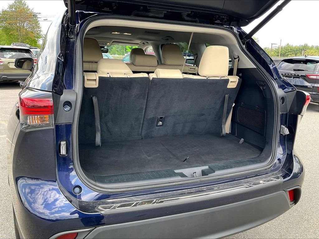Used 2022 Blueprint Toyota XLE image 37