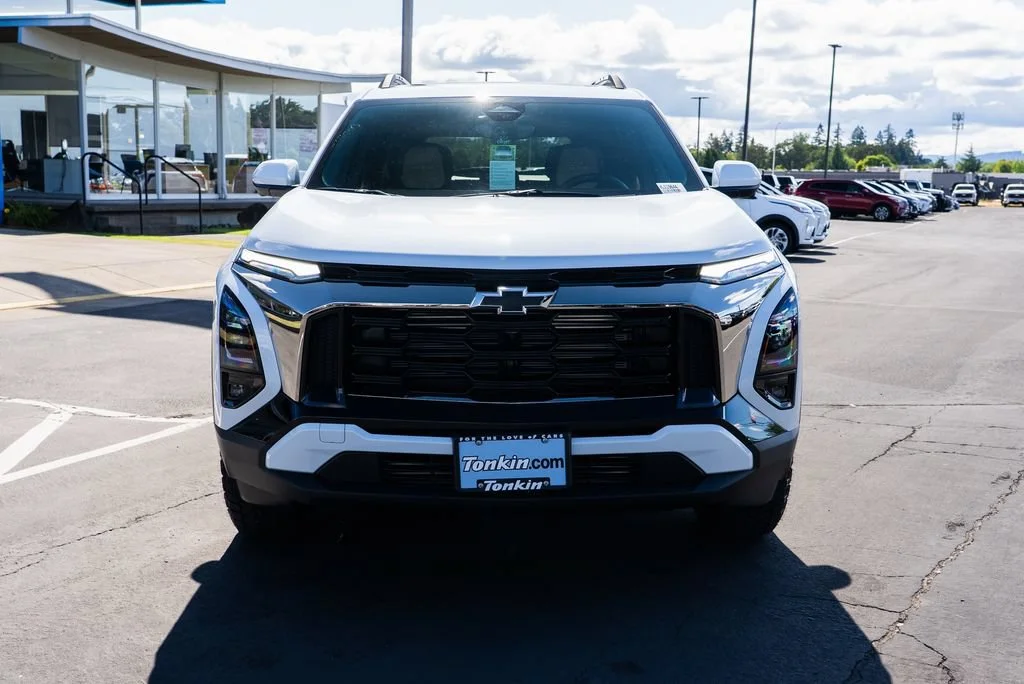 New 2027 Polar White Tricoat Chevrolet ACTIV image 7
