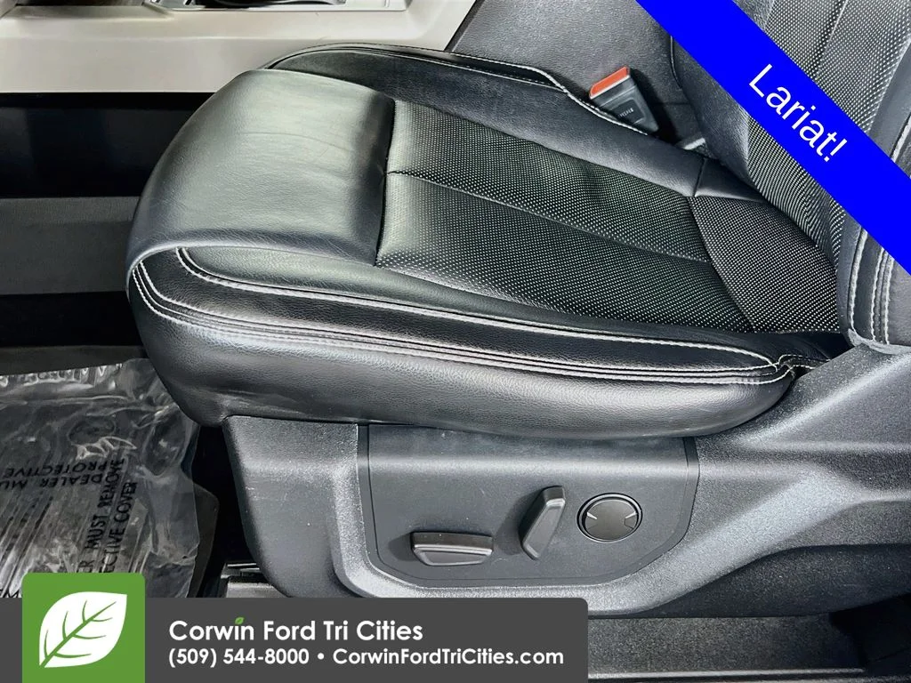 Used 2019 White Ford Lariat image 22