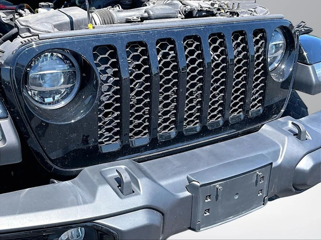 Used 2022 Black Jeep Willys image 25