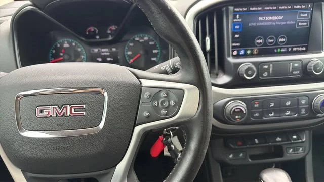 Used 2022 Onyx Black GMC Elevation image 22