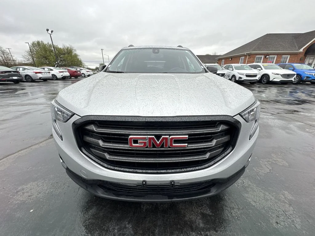 Used 2021 Silver GMC SLT image 26