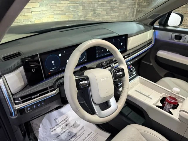 2026 Hyundai Santa Fe Limited - Photo 13