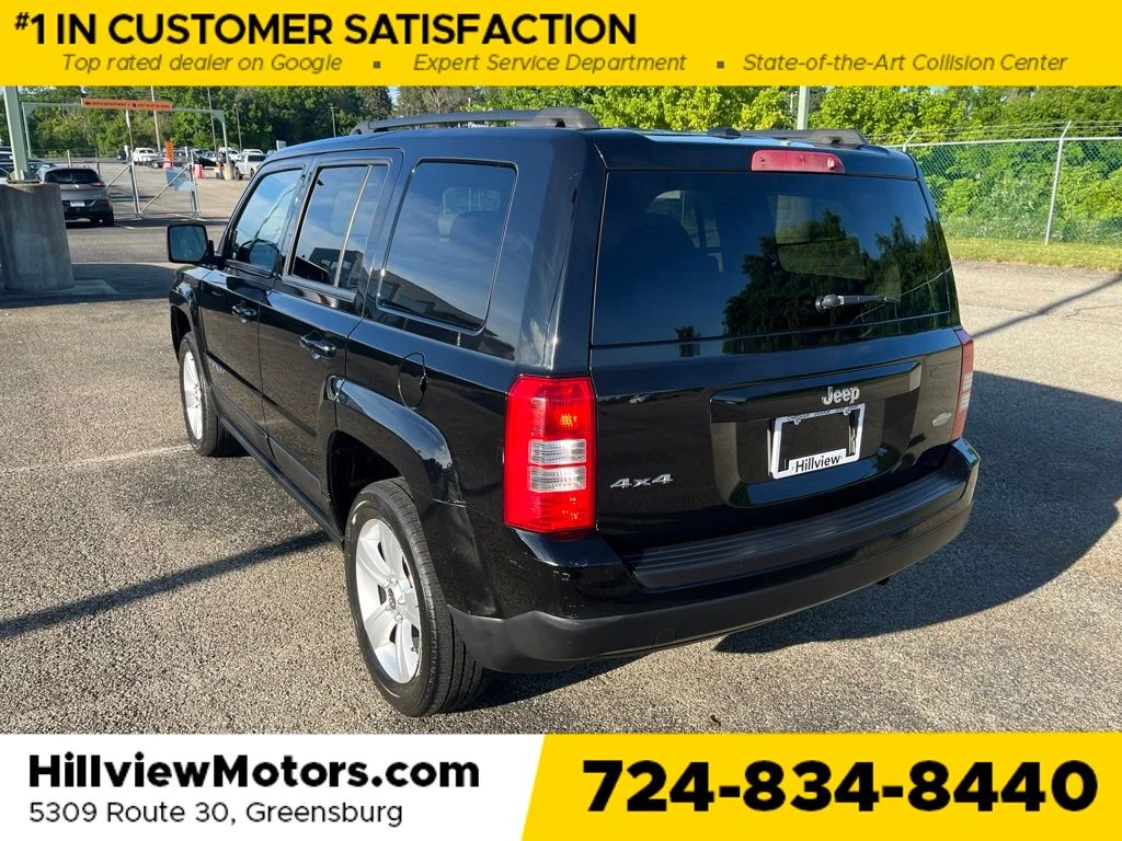 Used 2015 Black Clearcoat Jeep Latitude image 3