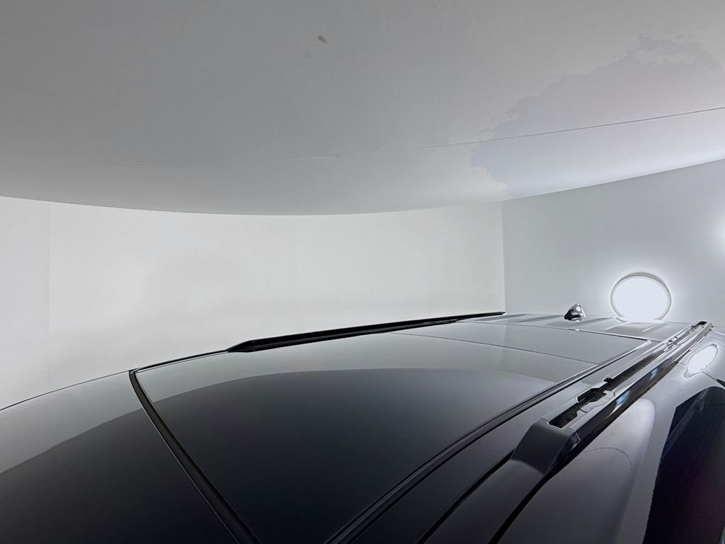 New 2026 Santorini Black LAND ROVER X-Dynamic SE image 23