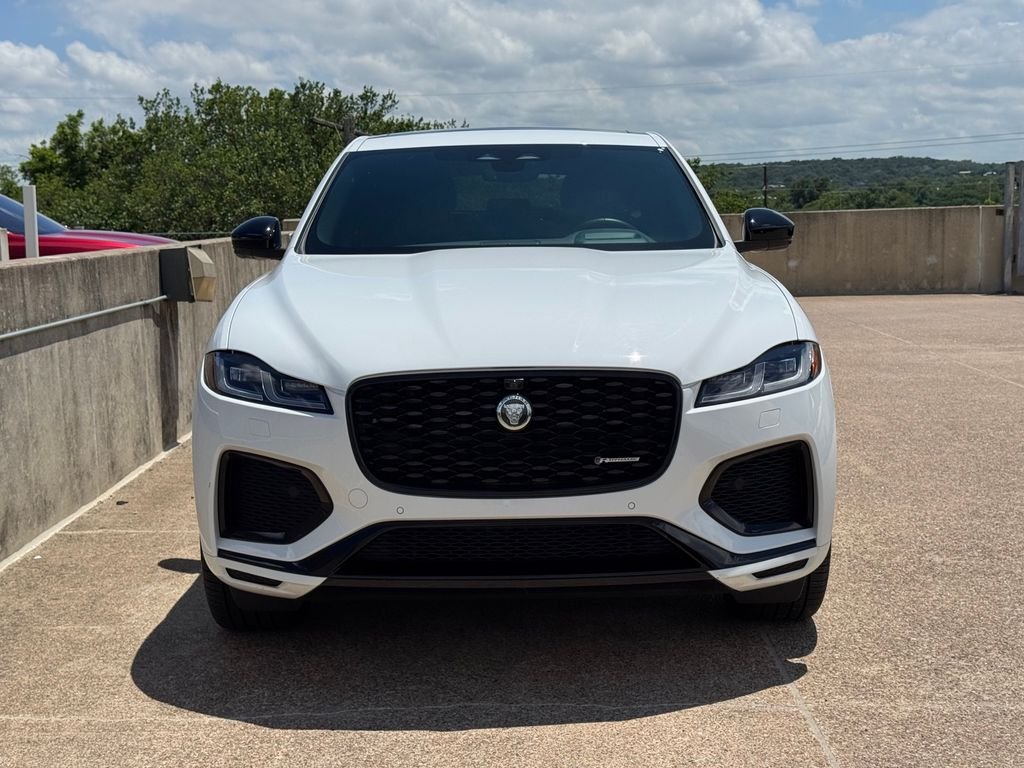 Used 2025 White Jaguar P400 R-Dynamic S image 3