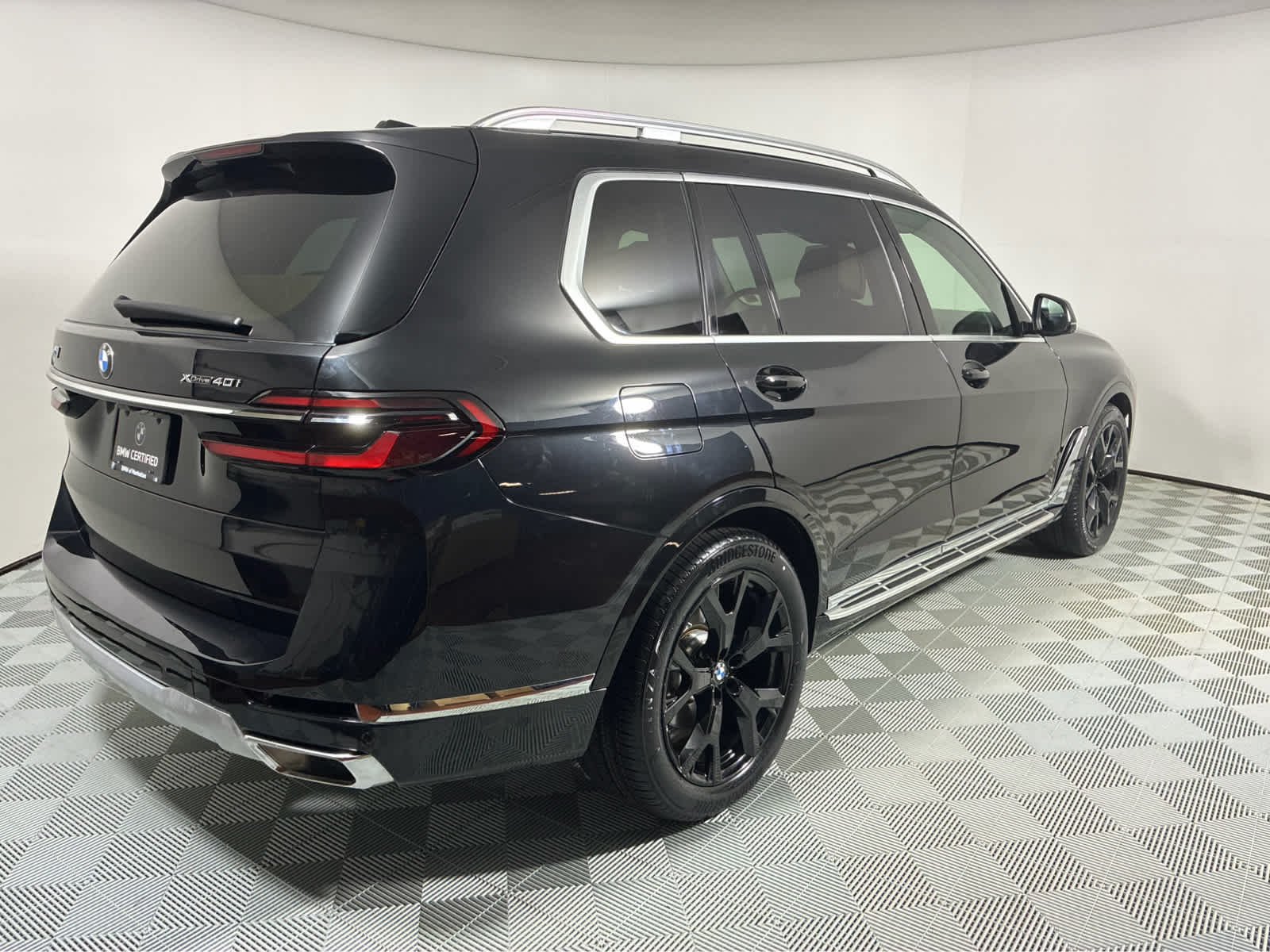 Certified Used 2024 Black Sapphire Metallic BMW xDrive40i image 4