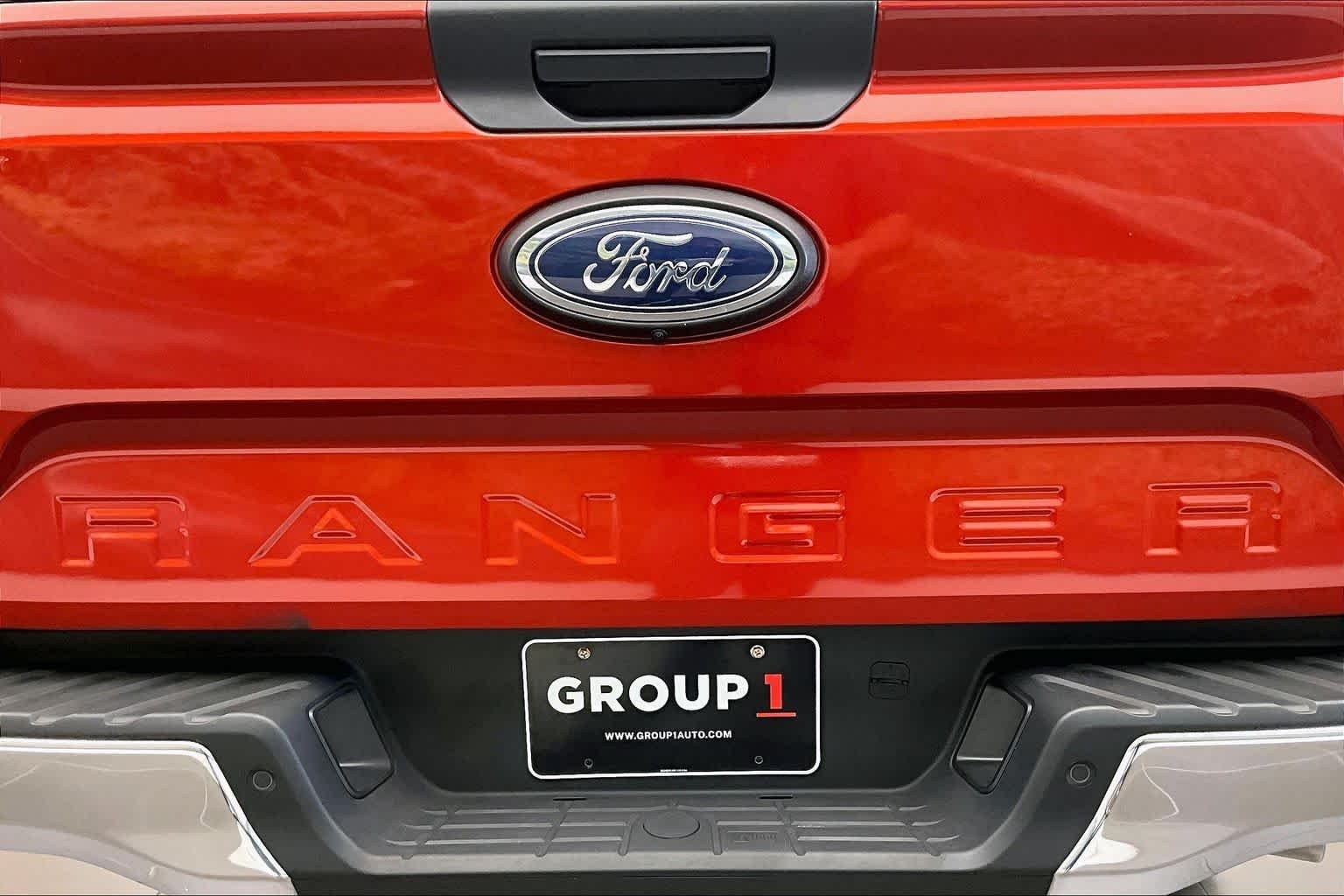 Used 2024 Hot Pepper Red Tinted Clearcoat Ford XLT image 33