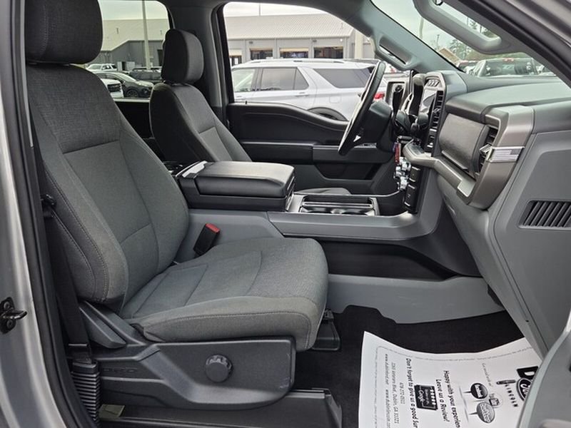 Used 2024 Iconic Silver Metallic Ford XLT image 17
