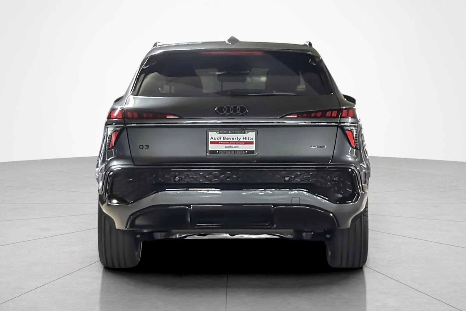 New 2026 Daytona Gray Pearl Effect Audi S line quattro image 5
