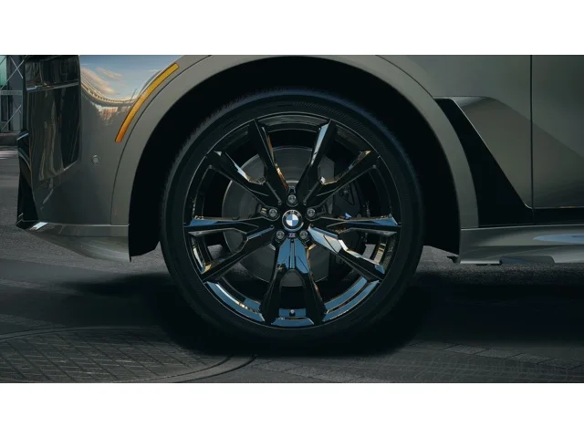 New 2027 Dravit Grey Metallic BMW  image 7