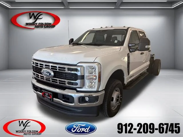 New 2027 Oxford White Ford F-350® XL image 17
