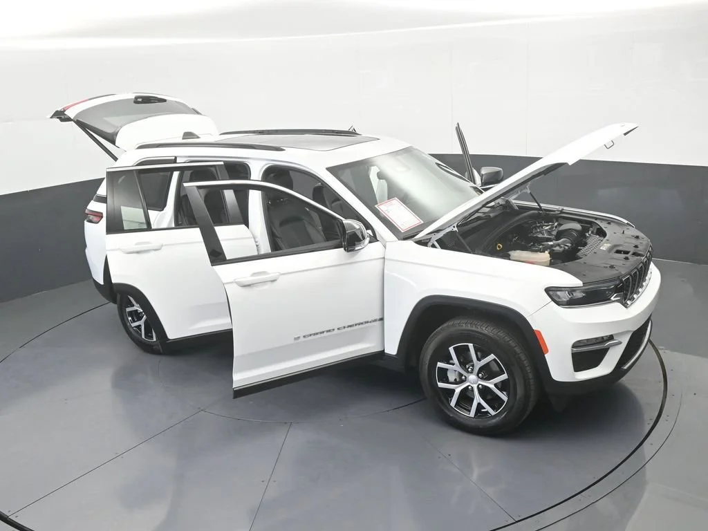 Used 2024 White Jeep Limited image 76