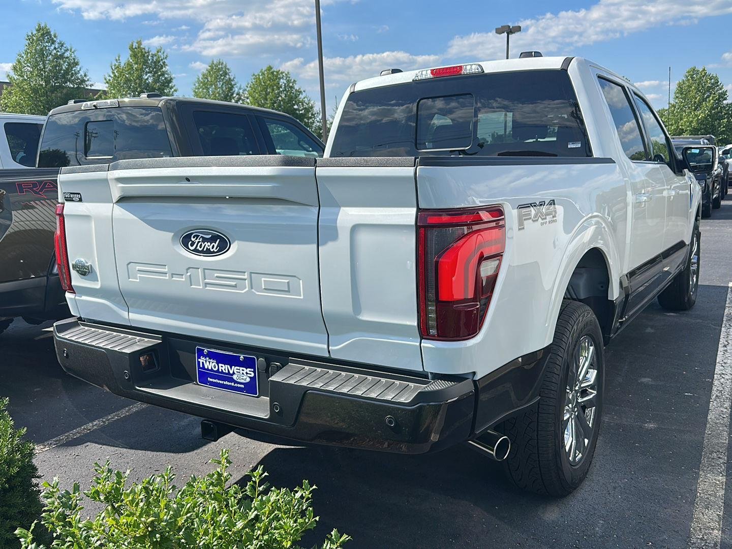 Used 2024 Star White Ford King Ranch image 3