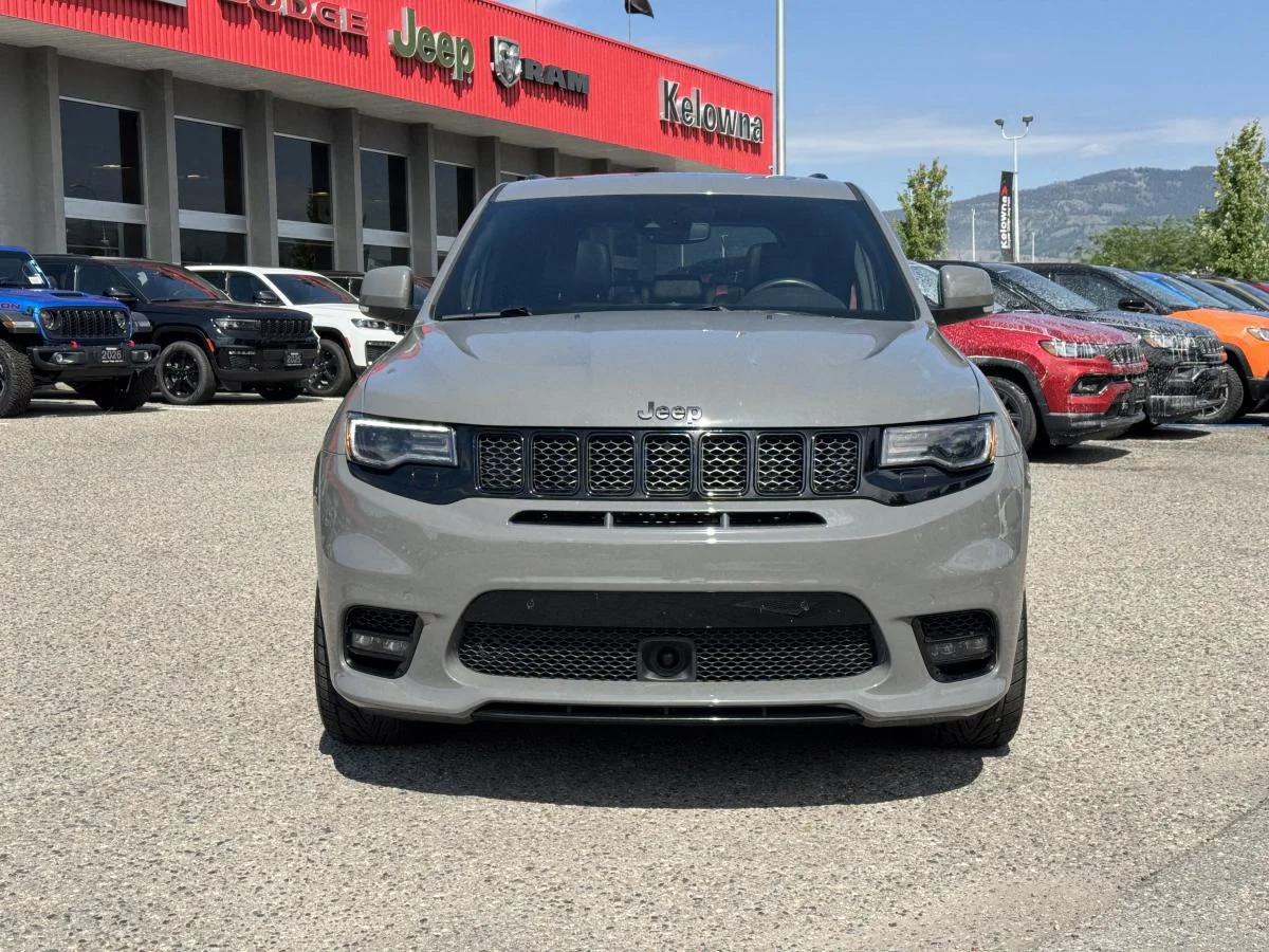 Used 2019 Grey Jeep SRT image 3