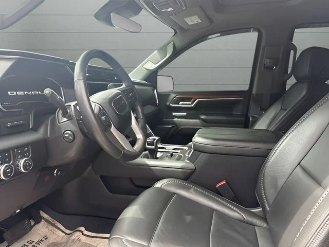 Used 2023 Silver GMC Denali image 9