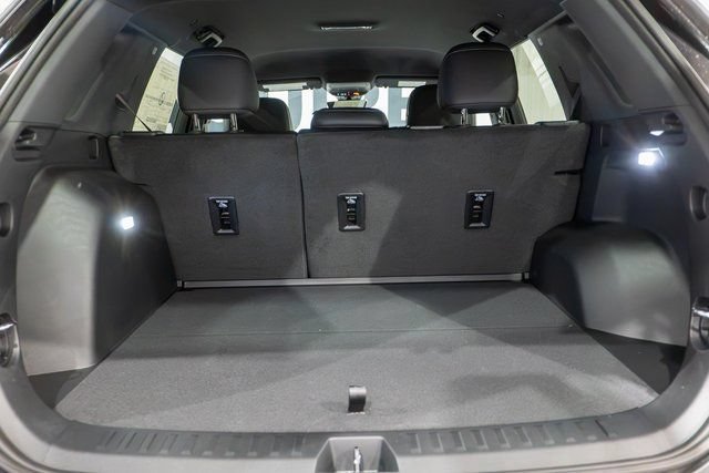 New 2026 Mosaic Black Metallic Chevrolet LT image 9