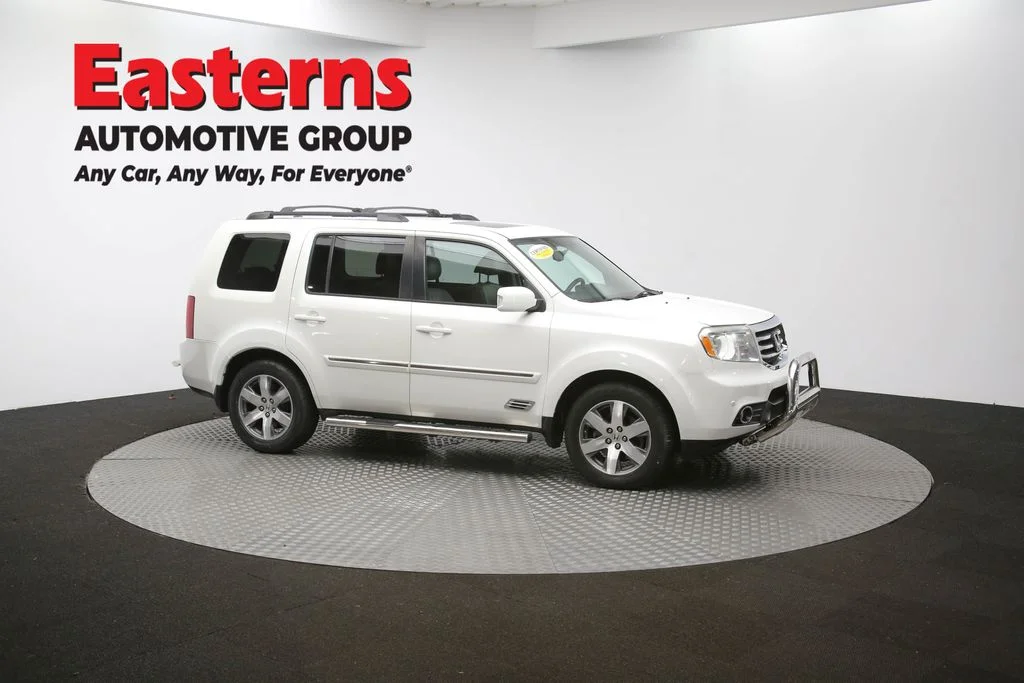 Used 2014 White Honda Touring image 45