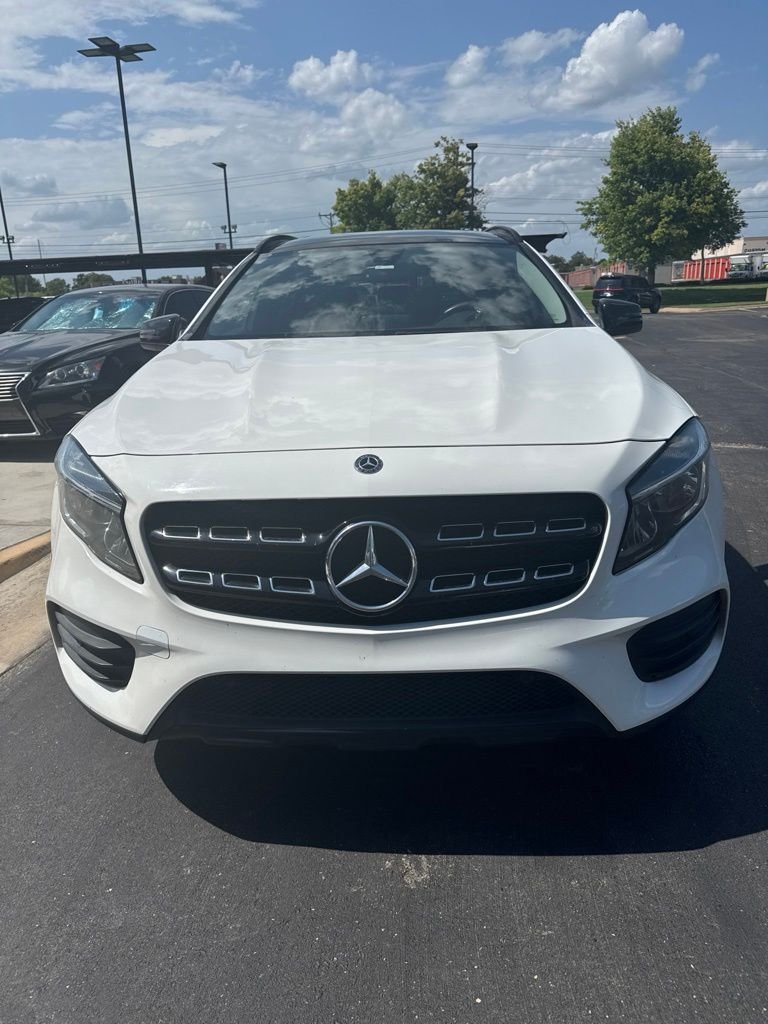Used 2019 White Mercedes-Benz GLA 250 image 2