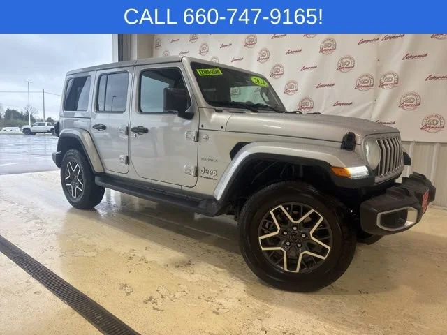 Used 2024 Jeep Wrangler 4-Door Sahara with VIN 1C4PJXEN1RW129223 for sale in Kansas City